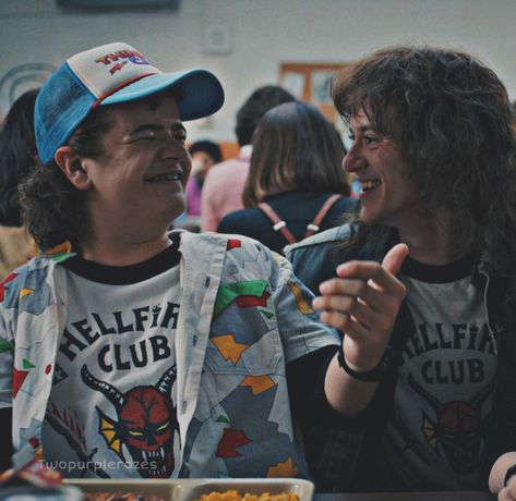 Dustin And Eddie, Gaten Matarazzo, Stranger Things Dustin, Duffer Brothers, Eddie Munson, Joe Keery, Stranger Things Wallpaper, Best Duos, Stranger Things Season