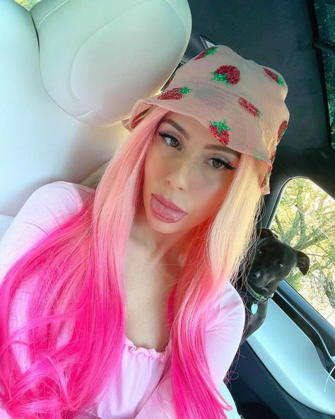 Leah Ashe, Celebrities Female, Pretty Outfits, Youtubers, Harajuku, Crown Jewelry, Pink, On Instagram, Instagram