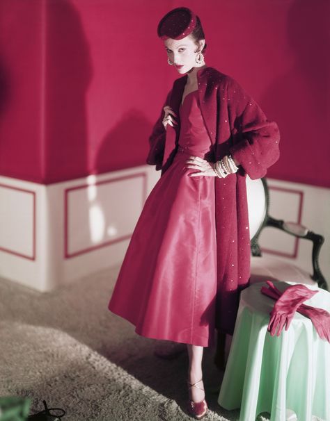 Horst P Horst, Claire Mccardell, 1950’s Style, Vogue Vintage, 1950’s Fashion, Dress History, Mary Kate Olsen, Vintage Fashion Photography, Vogue Magazine