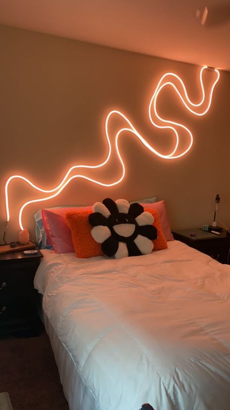 Bendable Led Lights Wall, Bendy Led Light Ideas, Neon Sign Inspo Bedroom, Squiggle Neon Light In Room, Neon Light Squiggle, Led Wall Strip Lights, Wavy Led Lights Bedroom, Led Light Setup Ideas, Aesthetic Headboard Ideas