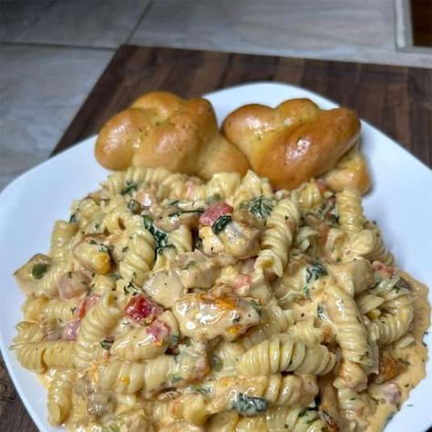 Meals By Desha - Rotel Chicken Pasta!! Step by Step... Rotel Chicken Pasta Velveeta, Meals By Desha, Rotel Pasta Recipes, Chicken Rotel Pasta, Rotel Chicken Pasta, Rotel Pasta, Chicken Rotel, Crab Alfredo, Rotel Chicken