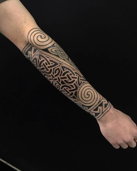 23 Striking Celtic Tattoo Ideas for Men & Women in 2023 Celtic Shoulder Tattoo Men, Celtic Sleeve Tattoo Men, Celtic Tattoos For Men Scottish, Celtic Forearm Tattoo, Celtic Tattoos For Men Irish, Irish Sleeve Tattoo, Celtic Tattoo Ideas, Celtic Warrior Tattoos, Knot Tattoos