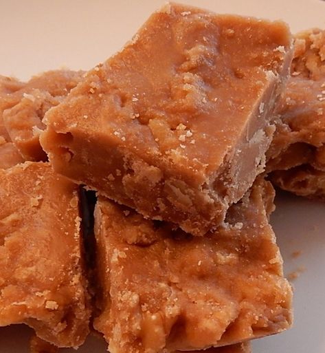 When it comes to holiday cooking at my house, old-fashioned candies are a “must make,” so I was thrilled to find a hundred-year-old Panocha recipe. Panocha is a delightful old-fashioned brown sugar… Native American Desserts, Penoche Candy, Choctaw Recipes, Amish Food Recipes, Easy Penuche Fudge, Penuche Fudge, Appalachian Recipes, Homemade Fudge Recipes, Native American Food