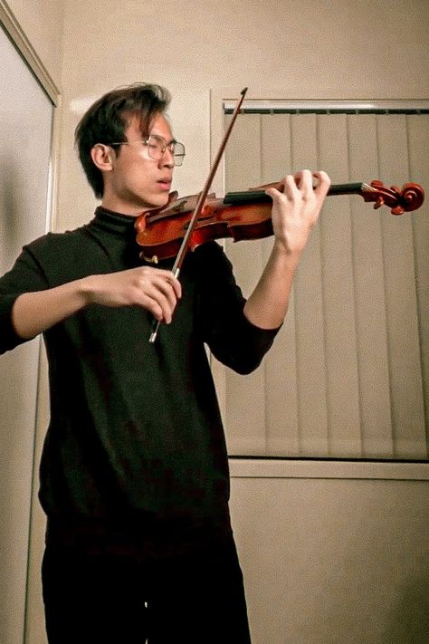 Eddy Chen Twosetviolin, Twosetviolin Wallpaper, Eddy Chen, Twoset Violin, Classical Music, I Fall In Love, Violin, Falling In Love, Wallpapers