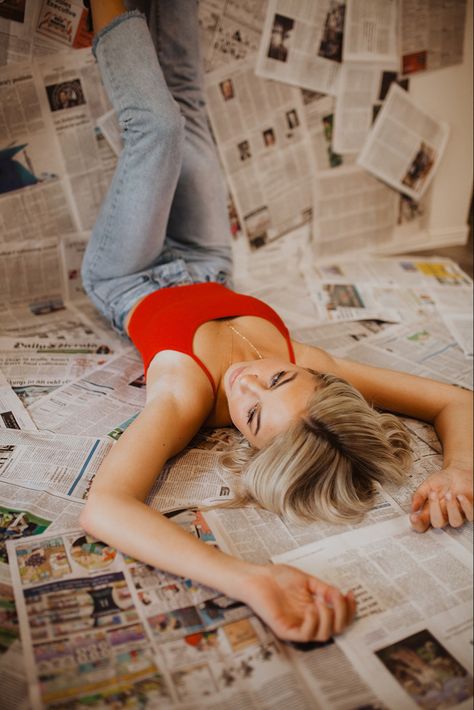 News Paper Background Photography, News Paper Background Photoshoot, Magazine Cover Photoshoot Ideas, Newspaper Photoshoot Black Women, Newspaper Wall Photoshoot, Newspaper Photoshoot Valentines, Newspaper Valentines Photoshoot, News Paper Photoshoot Ideas, Magazine Background Photoshoot