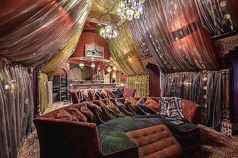 Wow Gothic Bed, Canopy Bed Diy, Diy Canopy, Flower Mound, Bed Diy, Decorating Themes, Bohemian Bedroom, French Chateau, Canopy Bed