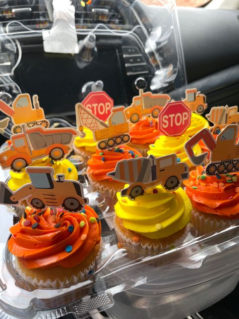 Construction Theme Birthday Cake Ideas, Digger Cupcakes Construction Theme, Digger Birthday Theme, Construction Site Cupcakes, Bulldozer Birthday Cake, 2nd Birthday Construction Cake, Construction Birthday Party Treats, Digger Birthday Cupcakes, 3 Construction Birthday Cake