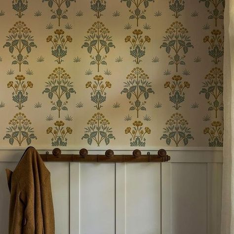 Morris&Co on Instagram: "Whimsical and full of nostalgic charm, Meadow Sweet was originally designed by J.H. Dearle in 1904.   Symmetrical plant motifs are arranged in a formal design over this wallpaper, typical of the Arts & Crafts style.   Styled by @caitlinflemming" Meadow Street Wallpaper, Meadow Sweet Wallpaper, Meadow Sweet, Family Room Remodel, Formal Design, Kitchen Family Rooms, Arts Crafts Style, Room Remodeling, The East