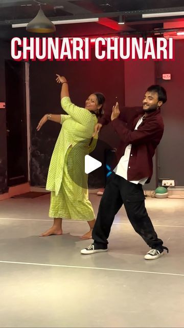 WEDDING CHOREOGRAPHY WORLDWIDE on Instagram: "Chunari chunari 💫 . Easy and basic steps for all beginners and non dancers  You can join our online classes for the tutorials and new choreographies.. . Choreographer- @noddyverzionindia  Performer- @diksha_vishwakarma01  . Dm us for any inquiry 24x7 worldwide  Poc - +917522012838  . Online and offline both classes are available. . . . . . #dance #weddingdance #perfomance #weddingday #weddings #weddinginspiration #weddingphotography #shadi #shadiseason #choreography #instagram #instamood #instadaily #explore #lucknow #lucknowblogger #video #outfit #videooftheday #fyp #foryoupage #lucknowcity #india #bollywood #bollywoodsongs #bollywoodance #viral" Chunari Chunari Dance, Beautiful Dance Videos, Indian Dance Videos, Dance Steps For Beginners, Hindi Dance Songs, Simple Dance Steps, Desi Dance, Wedding Choreography, Songs For Dance