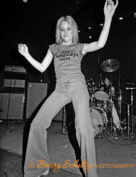 Marie Currie, Women Singers, Drop Kick, Cherie Currie, The Runaways, Lita Ford, Rock Nacional, Joan Jett, Cool Rocks