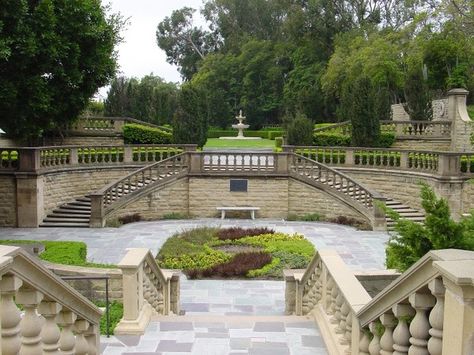 Greystone Mansion - 905 Loma Vista Dr, Beverly Hills, CA 90210 Wedding Venues California, Socal Wedding Venues, Wedding Locations California, Greystone Mansion, Wedding Venue Los Angeles, Stunning Wedding Venues, Los Angeles Beaches, Historic Mansion, California Wedding Venues