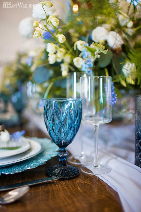 Blue Water Goblets Wedding, Water Goblets Table Settings, Blue Goblets Table Setting, Blue Wedding Theme Flowers, Avatar Wedding, Soft Blue Wedding, Blue Tablescape, 21 Dinner, Wedding Goblets