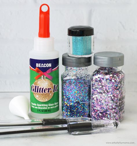 Diy Glitter Pens, Decorated Pens, Rhinestone Tumblers, Glitter Projects, Girls Crafts, J Craft, Bookmarks Diy, Handmade Bookmarks Diy, Ink Pen Art