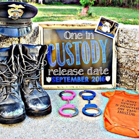 Chalkboard Pregnancy Announcement  Police Sheriff by MMasonDesigns Police Wedding, Police Baby, Police Wife Life, Baby Announcement To Husband, Pregnancy Chalkboard, Baby Announcement Photos, Reveal Ideas, Baby Reveal, Baby Time