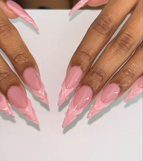 Classy Stiletto Nails, Vanessa Nails, Acrylic Nails Stiletto, Stilleto Nails Designs, Pink Ombre Nails, Girly Acrylic Nails, Stiletto Nails Designs, Cute Acrylic Nail Designs, Short Square Acrylic Nails