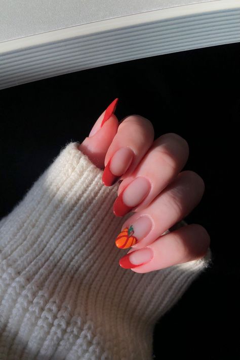 halloween nail inspo. orange nails. french tip bail inspiration. cute halloween nails Orange Nails French Tip, Nail Inspo Orange, Short Pink Nails, Pumpkin Nail, Pumpkin Nail Art, Nails French Tip, Cute Halloween Nails, Pumpkin Nails, Tip Nails