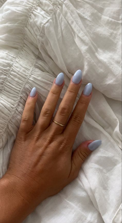 Cute Nail Colors For Pale Skin, Spring Nails 1 Color, Birthday Nails Solid Color, Short Nail Designs Solid Color, Simple Nail Inspo Solid Color, Pretty Solid Nail Colors, Solid Color Nails For Pale Skin, Whole Color Nails, Simple Nail Ideas One Color