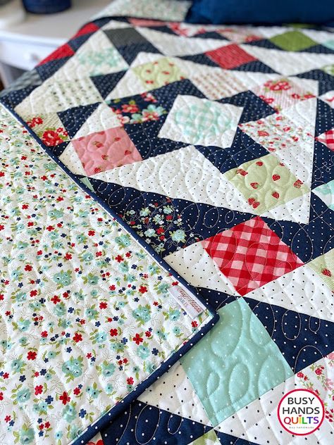 Busy Hands Quilts: Skip to My Lou Quilt Pattern - Throw Quilt in Sunday Stroll by Bonnie and Camille! Bonnie And Camille Quilts, Easy Quilting Design, Bonnie And Camille, Layer Cake Quilt Patterns, Skip To My Lou, Log Cabin Quilt Blocks, Layer Cake Quilts, Handi Quilter, Jelly Rolls