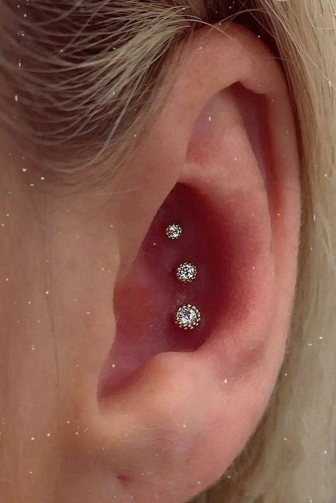 Inspiration Upper Conch Piercing, Double Conch Piercing Ideas, Triple Conch Piercing, Airbrush App, Unique Faces, Some Body, Arm Tattoos, Conch Piercing, Body Piercings