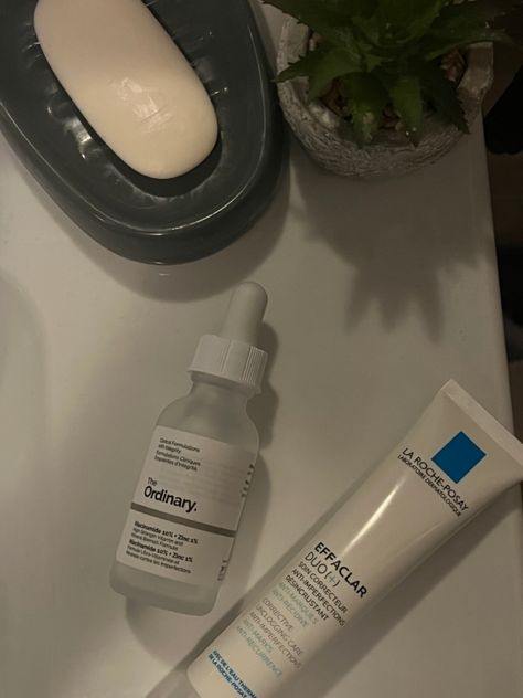 La Roche Posay Aesthetic, Aesthetic Wishlist, Bathroom Plant, Selfcare Products, Highest Version, Effaclar Duo, La Roche Posay Effaclar, Aesthetic Bathroom, Skin Clear