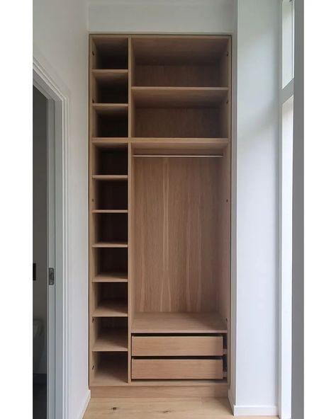 Narrow Closet Design, Cupboards Design, Hall Wardrobe, Clothing Rack Bedroom, Wall Wardrobe Design, Bedroom Built In Wardrobe, Hall Cabinet, Entry Closet, Lovers Design