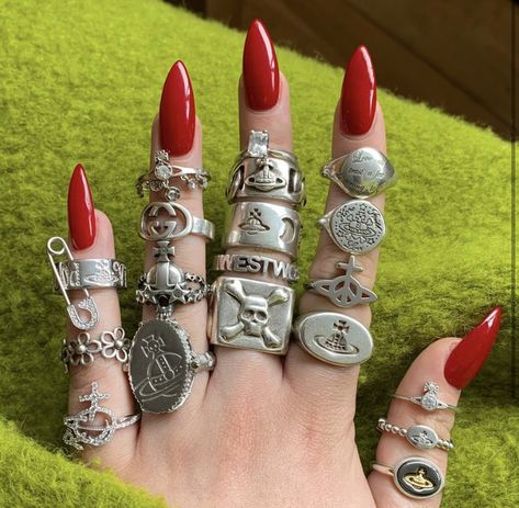 sam🍡 on Twitter: "the prettiest vivienne westwood rings set… " Rings Vivienne Westwood, Vivienne Westwood Ring, Vintage Vivienne Westwood, Gucci Rings, Belly Jewelry, Nail Jewelry, Dope Jewelry, Hippie Jewelry, Rings Set