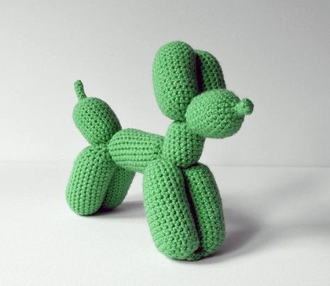 Crochet Balloon Dog, Crochet Balloon, Design Balloon, Festive Activities, Dog Amigurumi, Dog Crochet, Crochet Dog Patterns, Jeff Koons, Balloon Dog