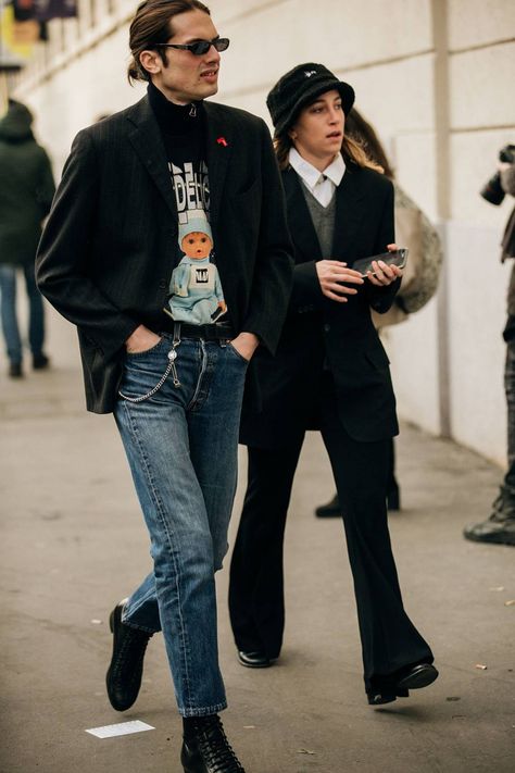 Creative Mens Fashion, Paris Street Style Men, Milan Fashion Week Men, Men's Street Style, Stylish Couple, Mens Fashion Week, Estilo Chic, Cool Outfits For Men, Street Style Trends