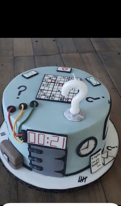 Detective Cake, Escape Room Themes, Spy Theme, Escape Room Diy, Escape Room For Kids, Group Party, Elegant Birthday Cakes, Sea Birthday Party, Sea Birthday