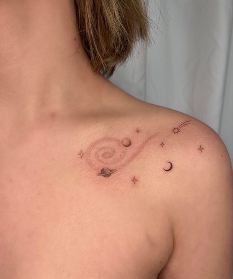 Star Tattoo On Shoulder, Tatuaje Studio Ghibli, Venus Tattoo, Sky Tattoos, Planet Tattoos, Sharpie Tattoos, Galaxy Tattoo, Theme Tattoo, Tatuaje A Color