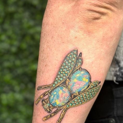 Shannon Wages on Instagram: "Still obsessing over this jade and opal brooch on Lauren a few days ago!  I love doing jewelry tattoos, they’re so rewarding and meditative.  Please please more! ❤️" Opal Tattoo, Opal Brooch, Jewelry Tattoos, Jewelry Tattoo, Opal Jewelry, Tattoos And Piercings, Be Still, Tatting, Tattoo Ideas