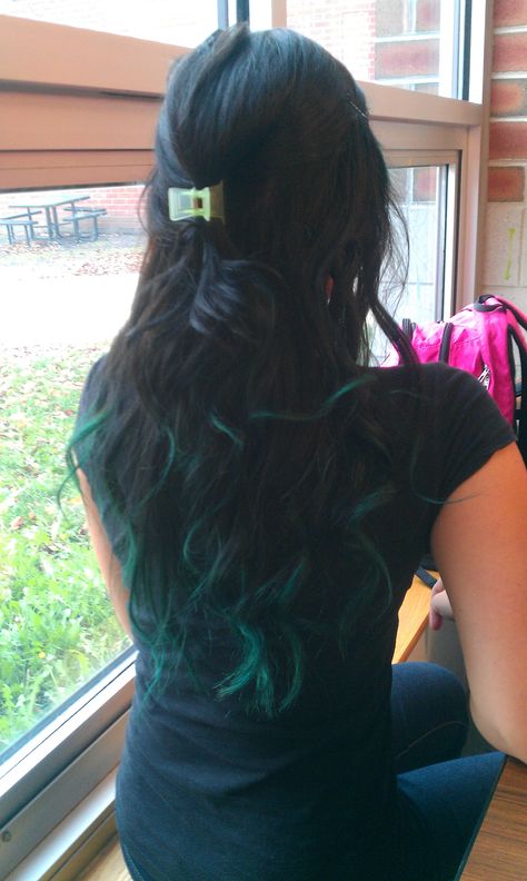 Love the hair with the teal tips. Miss my hair:/ Dark Teal Highlights In Black Hair, Brown And Teal Hair, Streaks In Black Hair, Teal Streaks In Black Hair, Brown Hair Teal Tips, Teal Hair Dark Roots, Black To Teal Ombre Hair, Dark Blue To Teal Ombre Hair, Pretty Curls