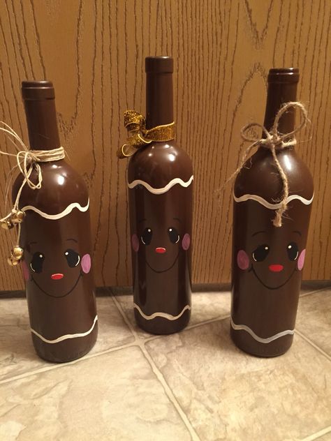 Gingerbread man wine bottles More Gingerbread Wine Bottle, Nutcracker Wine Bottle Diy, Christmas Wine Bottles Diy, Christmas Bottles, Gingerbread Baking, Wine Bottle Crafts Christmas, Diy Gingerbread, Painted Bottles, Bottle Ideas