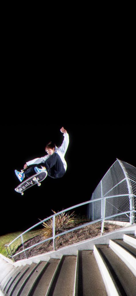 Skater Vibes Wallpaper, Yuto Horigome Wallpaper, Yuto Hirogome, Skate Pfp, Skater Backgrounds Iphone, Wallpaper Skateboard, Skater Posters, Skater Aesthetic Wallpaper, Skateboarding Wallpaper