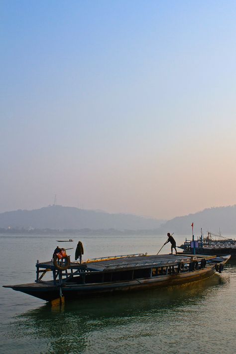 Brahmaputra River, Independence Day Drawing, Humans And Animals, Travel Booking, Flowers Quotes, Good Morning Flowers Quotes, Black And White Art Drawing, River Boat, Beach Getaways