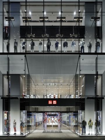 Uniqlo Ginza :: Wonderwall Inc. Commercial Building Plans, Shopping Mall Interior, Uniqlo Store, Retail Architecture, Ginza Tokyo, Aesthetic Stores, Commercial Street, Store Layout, Store Interiors