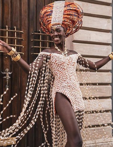 1870s Dress, African Tribe, Modern Egypt, Mesh Dresses, African Goddess, Black Goddess, Black Parade, Diy Clothes Design, Feminine Women