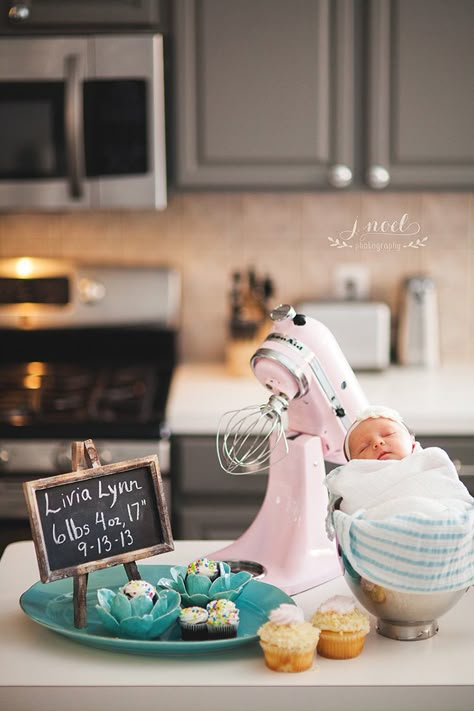 Baby in a mixer! newborn photography ~ j. noel photography Funny Baby Announcement, Announcement Pictures, Photo Bb, Baby Announcement Pictures, Birth Announcement Boy, Foto Baby, Newborn Shoot, Newborn Photoshoot, Newborn Pictures