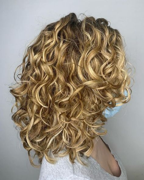 Haircut Style For Curly Hair, Mid Length Naturally Curly Hair Styles, Medium Length Thick Curly Hairstyles, Medium Length Curly Hairstyles For Women Over 50, Shoulder Length Fine Curly Hair, Hair Styles For Shoulder Length Curly Hair, Medium Curly Hair With Layers, Medium Length Haircut For Fine Curly Hair, Best Cut For Curly Hair