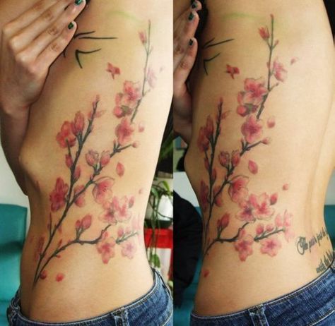 Cherry blossom tree side/back tattoo Branches Tattoo, Girl Side Tattoos, Cherry Tree Tattoos, Cherry Blossom Tree Tattoo, Blossom Tree Tattoo, Tattoo Son, Tatuagem Masculina Pequena, Sakura Tattoo, Tattoo Back