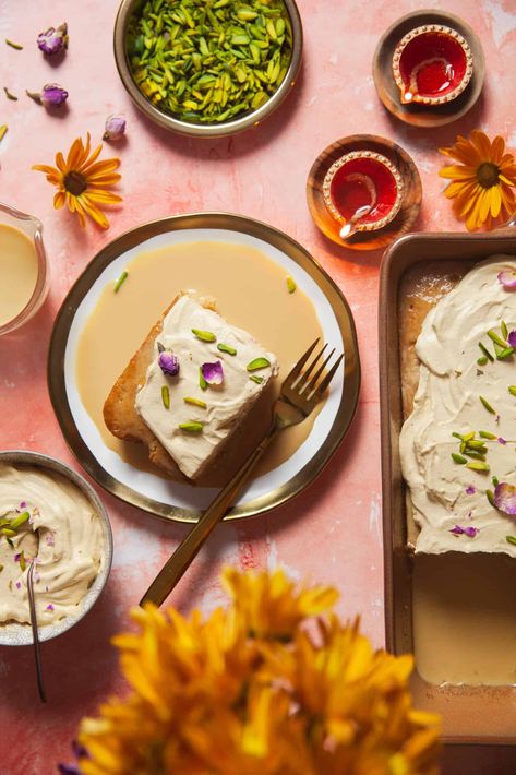 Easy Cakes To Bake, Chai Tres Leches, Traditional Indian Food Recipes, Easy Bake Cake, Pistachio Cake Recipe, Authentic Indian Recipes, Milky Tea, Leche Cake, Indian Chai