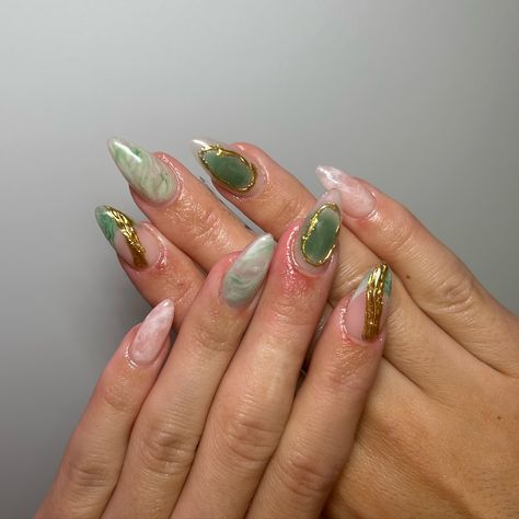 Green Jade and White Quartz nails with gold chrome 🍈🍵 Jade And Gold Nails, White Quartz Nails, White And Green Nails, Nails With Gold Chrome, Jade Nails, Quartz Nails, Nails With Gold, Quartz Nail, Gold Chrome