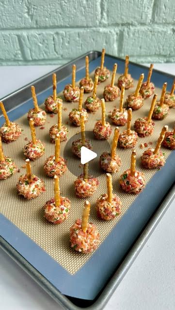 Sophie Knauer | Dangthatssweet on Instagram: "Instead of making one big cheese ball, then having to wait in line to use the knife and spread it onto your cracker, try making these mini cheese balls instead! Everyone loves a cheese ball at parties, and these cheese ball bites on pretzel sticks mean you won’t have to share! 😉 

Comment the word “bacon” below to get the full recipe sent to your DM’s, or visit my website, dangthatssweet.com!" Mini Cheese Balls, Cheese Ball Bites, Appetizer Board, Pretzel Cheese, Christmas Recipes Appetizers, Pretzel Sticks, Recipes Appetizers, Cheese Balls, Cheese Dip