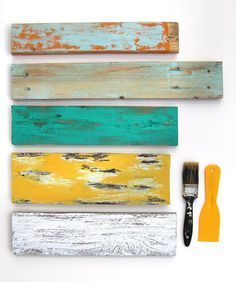 Ultimate guide on how to distress wood and furniture. Video tutorials of 7 easy painting techniques that give great results of aged look using simple tools. Wood Painting Techniques, Distress Wood, Rainbow Forest, Nursery Forest, Distressed Wood Furniture, Diy Techniques And Supplies, Wood Furniture Plans, Distressing Wood, Aesthetic Forest