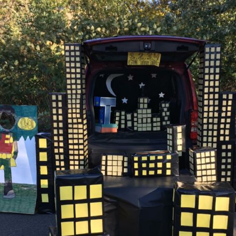 Teen Titans theme Trunk or Treat Batcave Trunk Or Treat, Trunk Or Treat Superhero, Batman Trunk Or Treat Ideas For Cars, Super Hero Trunk Or Treat Ideas, Superhero Trunk Or Treat, Batman Trunk Or Treat, Church Trunk, Teen Titans Cosplay, Room Crafts