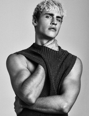 Oliver-Stummvoll-2016-Editorial-Attitude-Magazine-Wooyoungmi Oliver Stummvoll, Attitude Magazine, Male Portrait Poses, Shooting Studio, Male Models Poses, Mens Photoshoot Poses, Portrait Photography Men, 남자 몸, Men Photoshoot