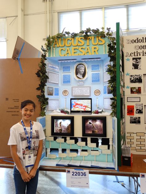 History Fair Boards, History Fair Projects, Tri Fold Poster Board, Project Display Boards, Trifold Board, History Presentation, Tri Fold Poster, Science Fair Board, Cool Science Fair Projects