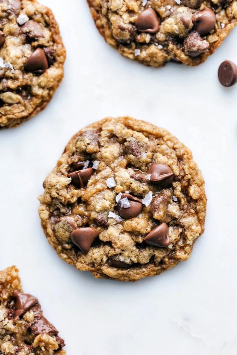 Soft, chewy, buttery, and best of all CHOCOLATEY: these oatmeal chocolate chip cookies are the absolute best! Plus tips to make these perfect everytime! Oatmeal Chocolate Cookies Recipes, Soft Chewy Oatmeal Chocolate Chip Cookie, Oat And Chocolate Chip Cookies, Healthy Dark Chocolate Chip Cookies, Chocolate Chip And Oatmeal Cookies, Chocolate Chip Oatmeal Raisin Cookies, Choc Oatmeal Cookies, Oat Choc Chip Cookies, Oatmeal Chocolate Chip Cookies Chewy