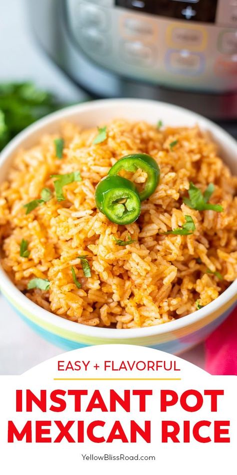 Bowl filled with mexican rice with a jalapeno topper Pressure Cooker Mexican Rice, Mexican Rice Recipe Instant Pot, Instapot Mexican Rice, Instant Mexican Rice, Mexican Pot Luck Dishes, Instant Pot Mexican Rice, Instant Pot Mexican, Mexican Rice Recipe, Spanish Rice Recipe