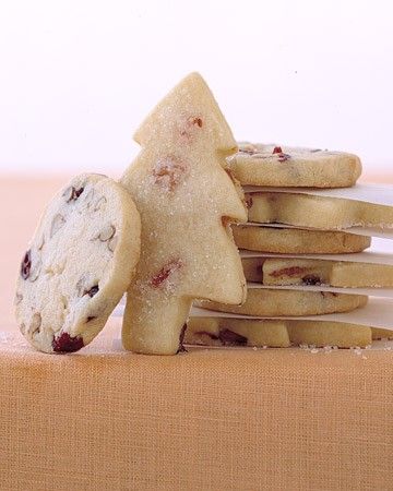 Basic icebox dough gets a festive makeover when dotted with dried fruit and pecans. Martha Stewart Recipes, Shortbread Recipes, Buttery Cookies, Peanut Butter Chocolate Chip, Tea Cakes, Cookies Recipes Christmas, Dried Cranberries, Holiday Cookies, Holiday Baking